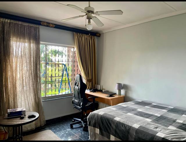 4 BEDROOM HOUSE FOR SALE IN WYEBANK